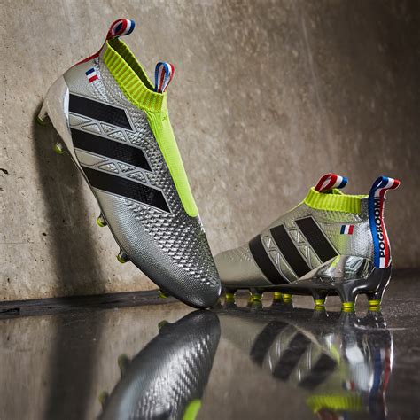 paul pogba boots.